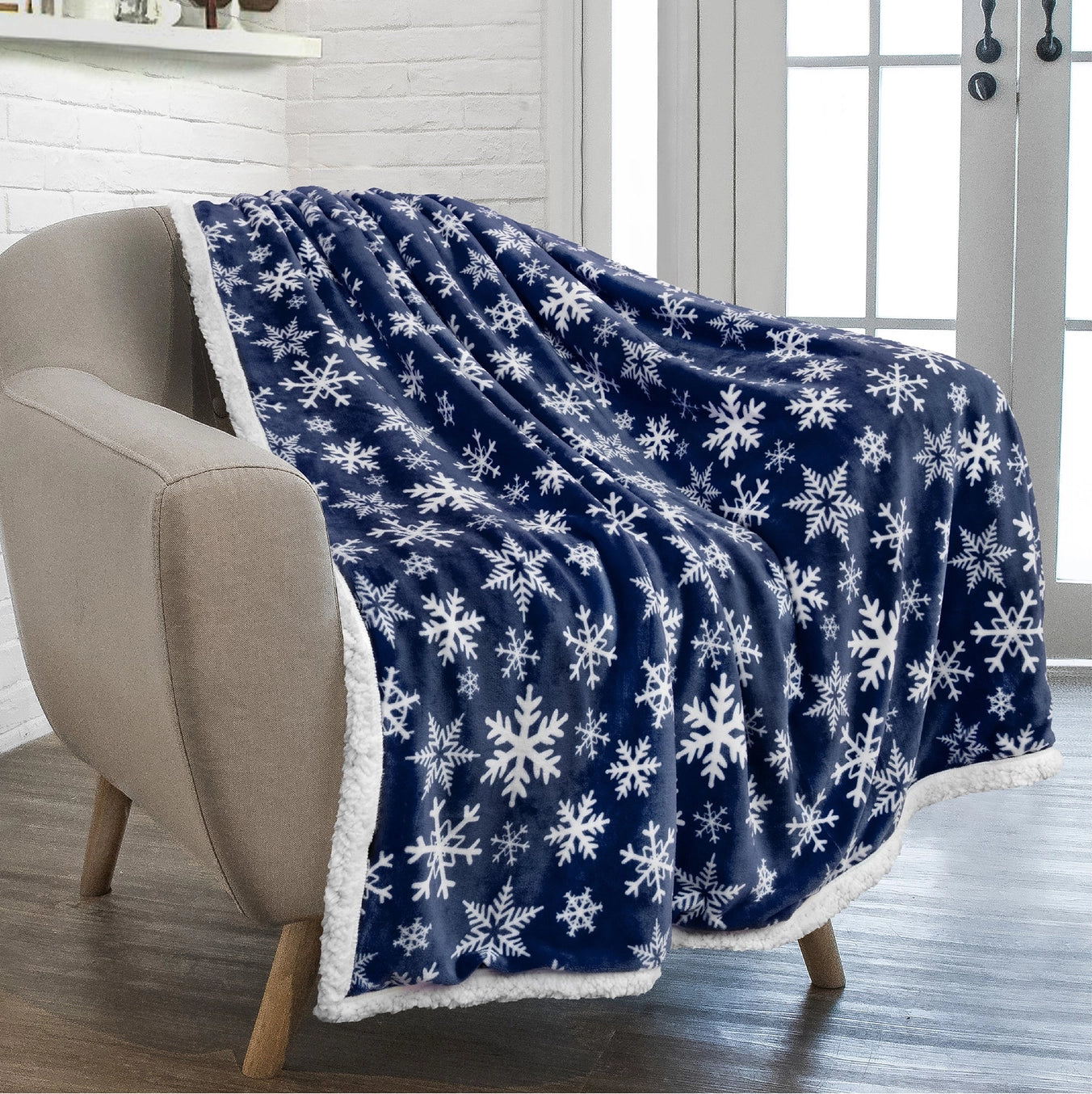 Christmas Classic Sherpa Throw (many designs & colors)